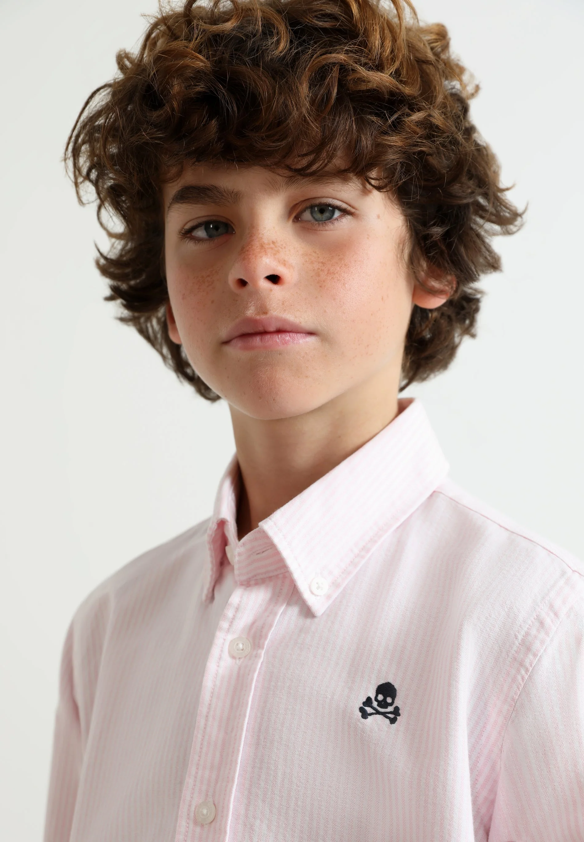 CAMISA DE RISCAS COM LOGO A CONTRASTAR - Image 3