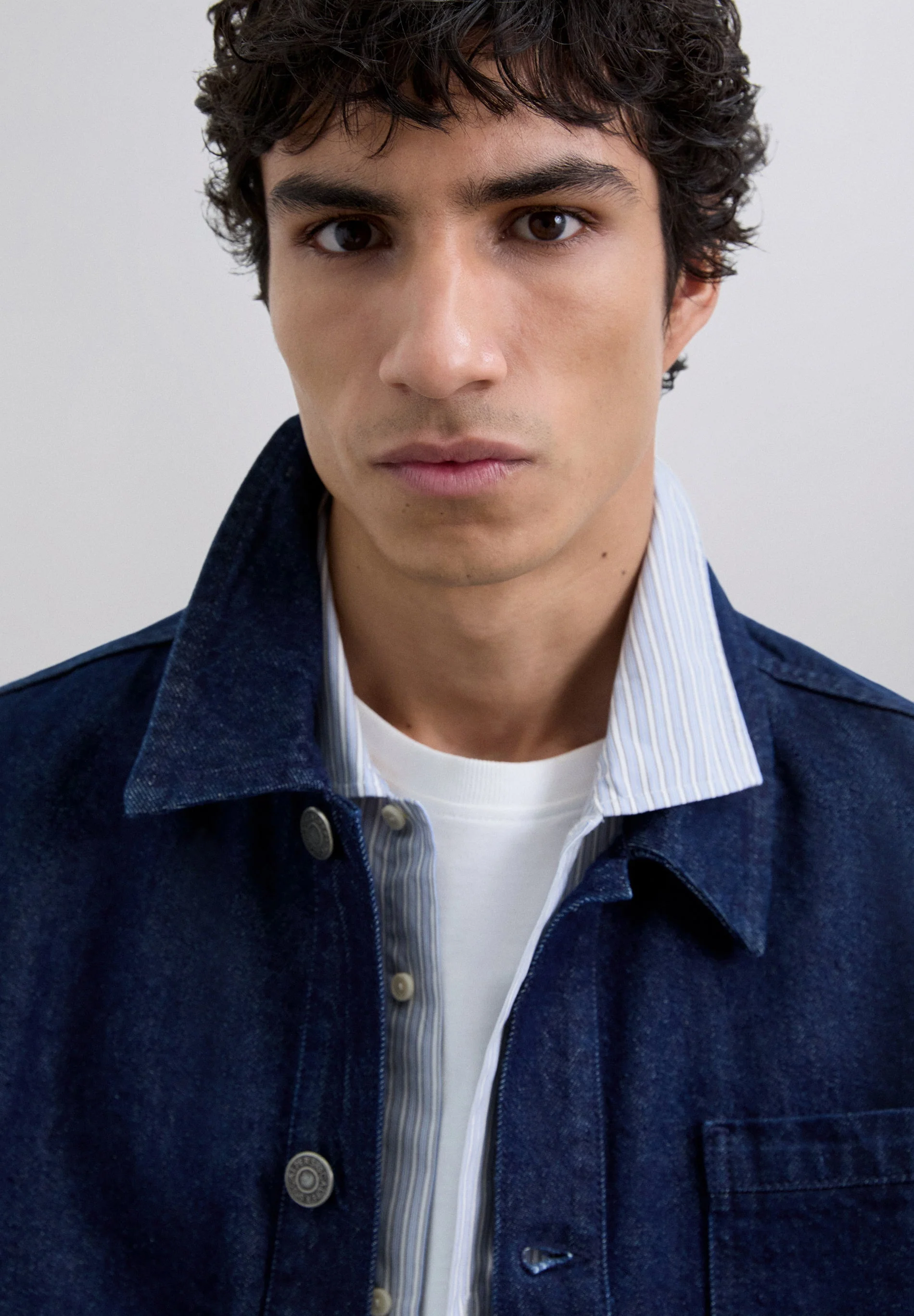 CARDIGAN JEANS EFEITO DESBOTADO - Image 6