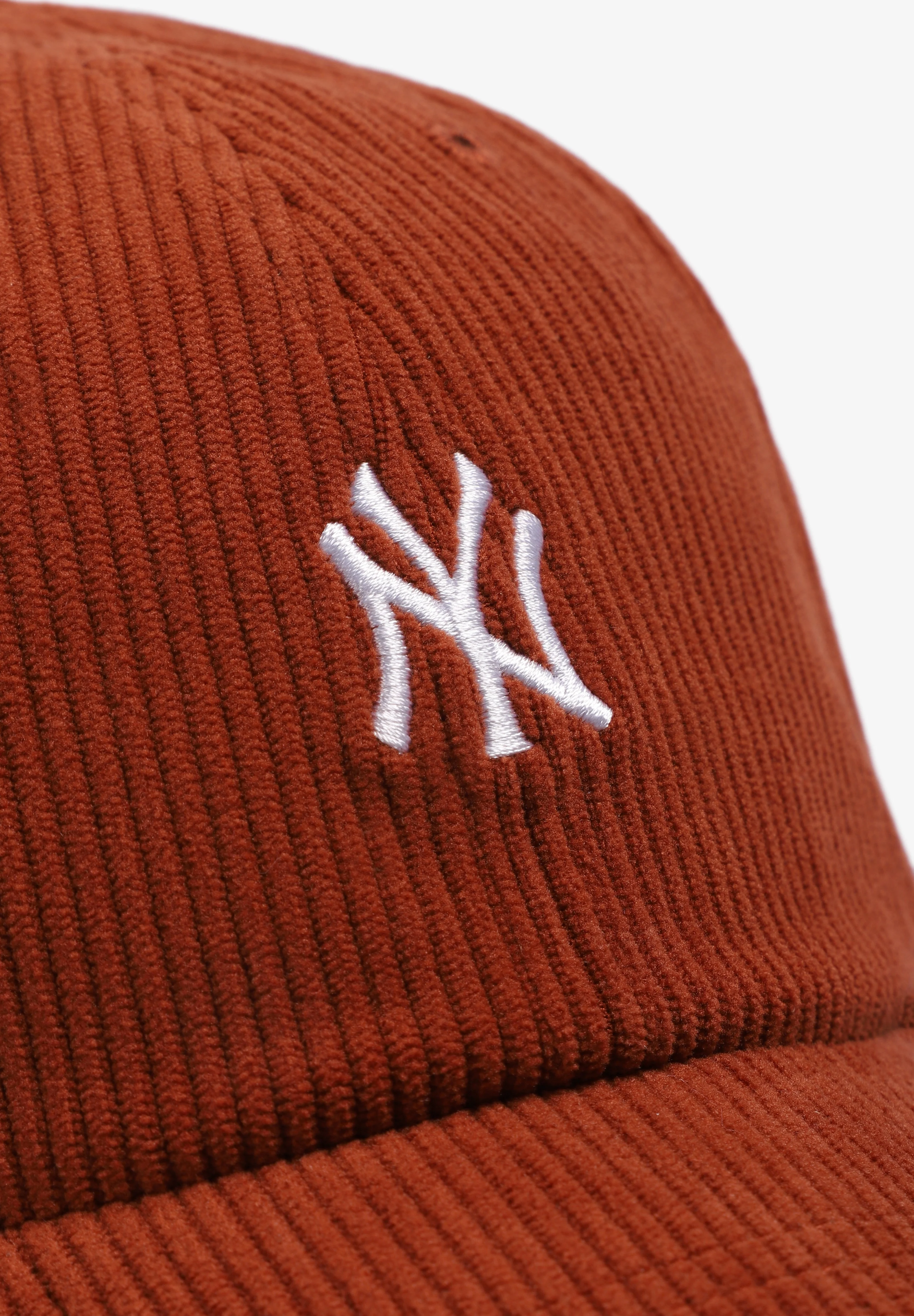 47 BRAND | BONÉ MLB NEW YORK YANKEES CORD BASE RUNNER ’47 CLEAN UP - Image 3