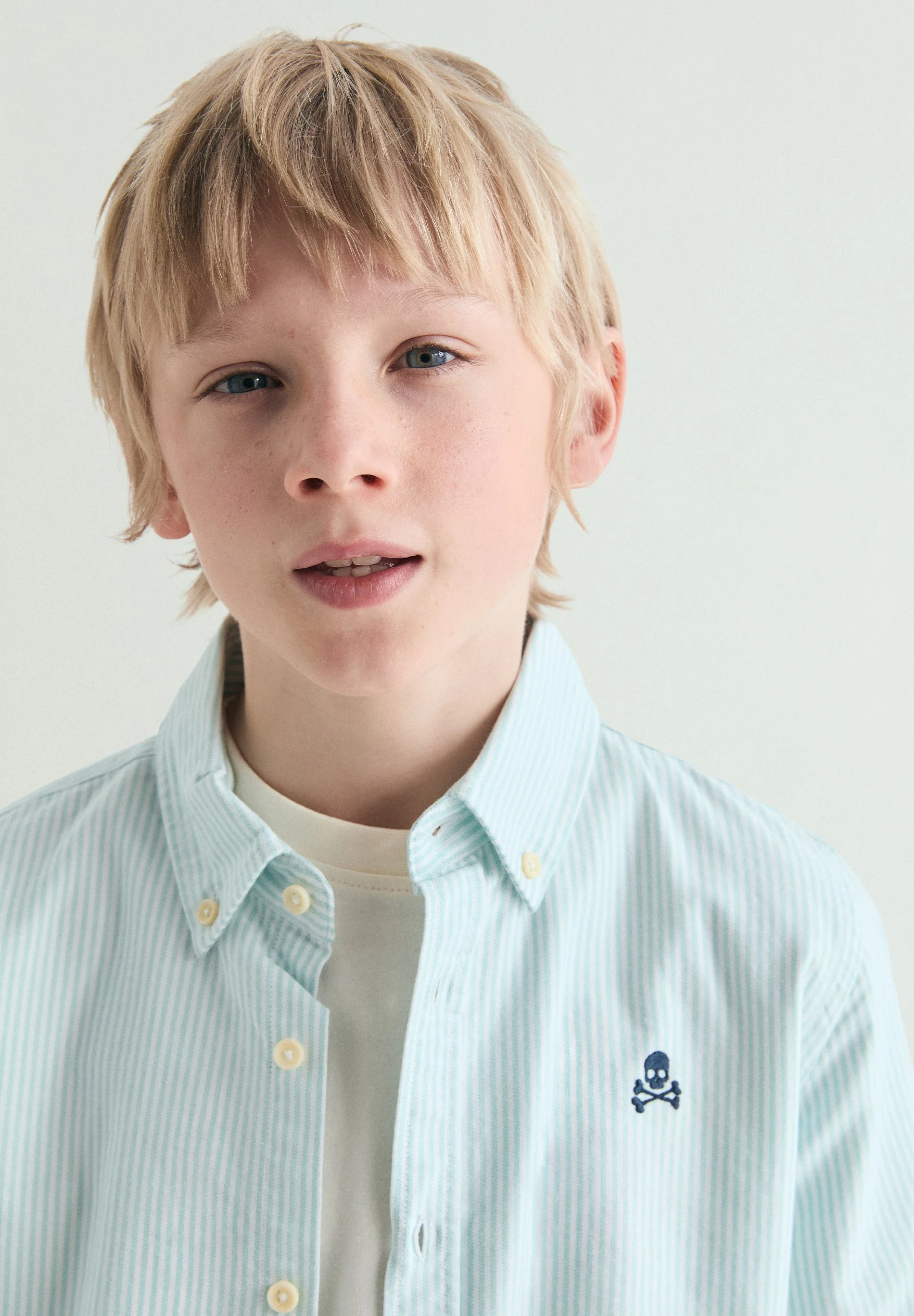 CAMISA OXFORD ÀS RISCAS - Image 3